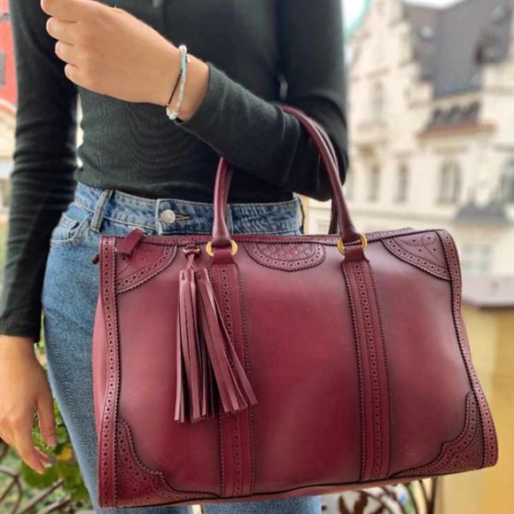 Gucci Handbags - 🌺BEAUTIFUL 🌺FIRM💎WINE Gucci TOTE